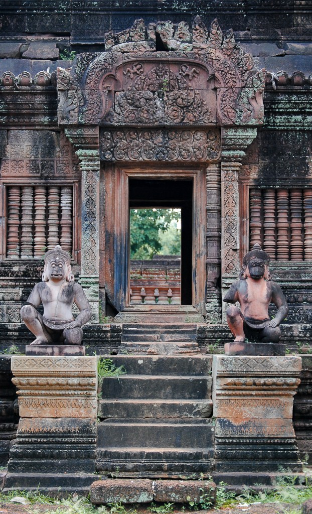 RUINS 1 - Guardians of the Day